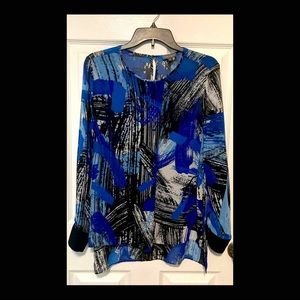 Vince Camuto High-Low Blouse Blue Black Abstract Design “M”